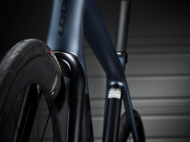 Large tire clearance