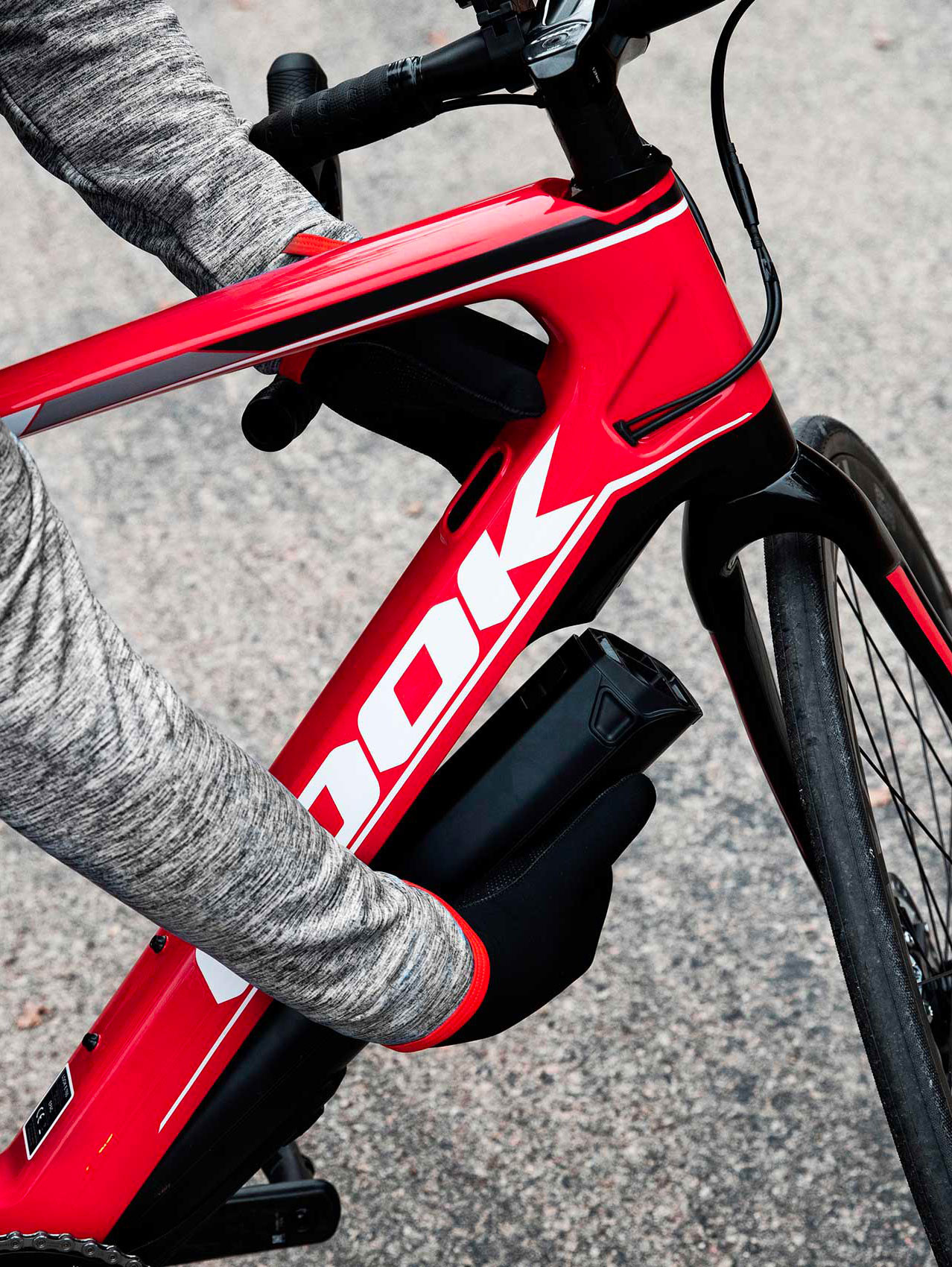 E-765 Optimum - Press kit